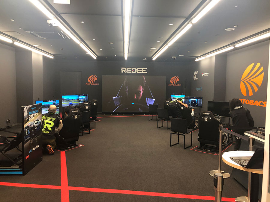 「AUTOBACS REDEE Emotorsports Stadium」対戦の様子 REDEE